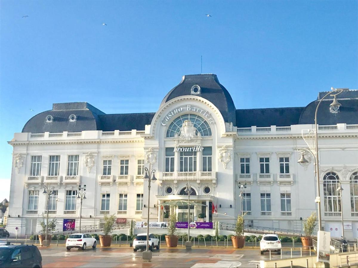 Cote Plage - Magnifique Appartement De Charme A Trouville Sur Mer - Linge - Lit Fait - Parking - Wifi - Classe Par L'Office Du Tourisme Bagian luar foto