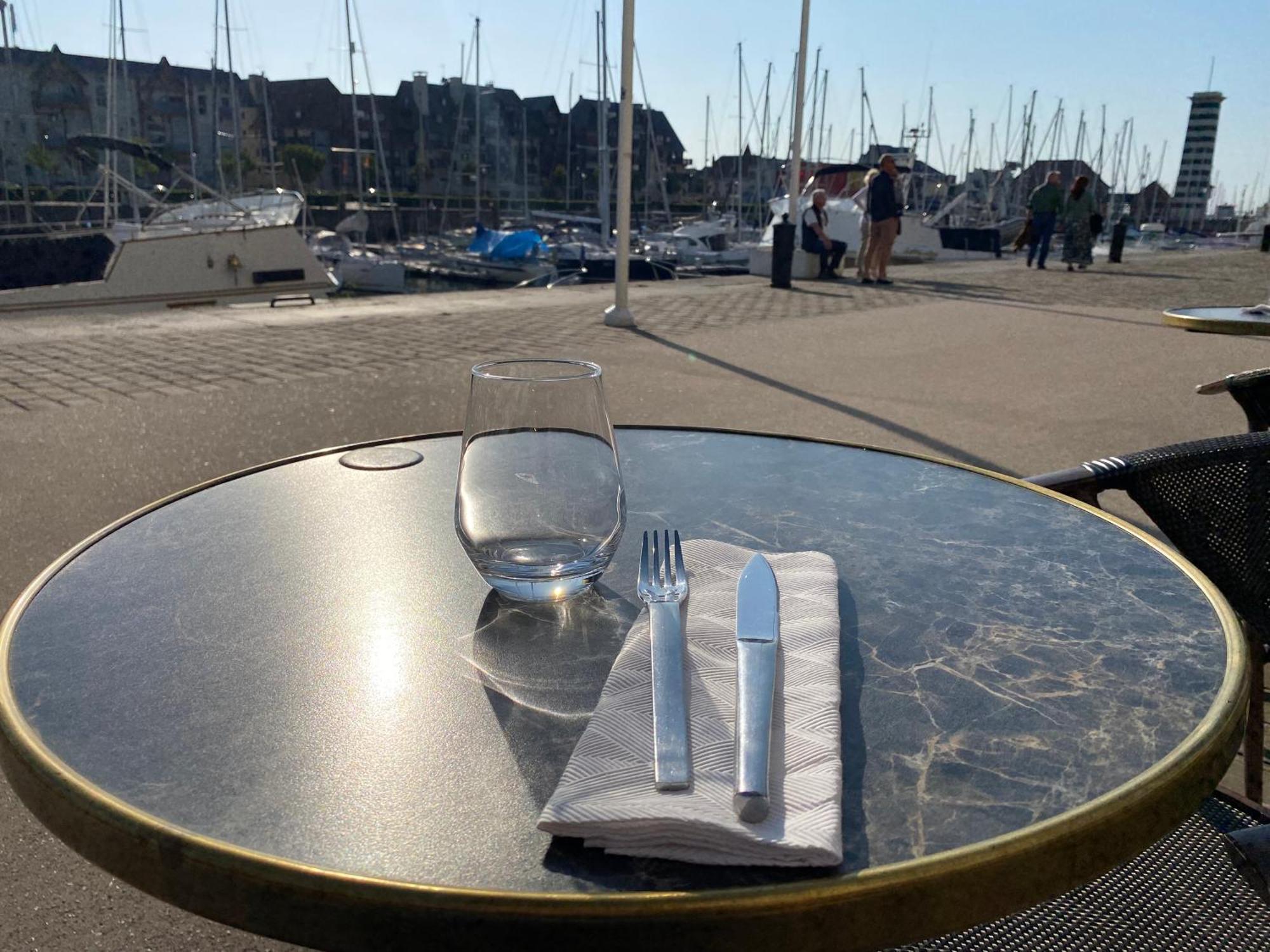 Cote Plage - Magnifique Appartement De Charme A Trouville Sur Mer - Linge - Lit Fait - Parking - Wifi - Classe Par L'Office Du Tourisme Bagian luar foto