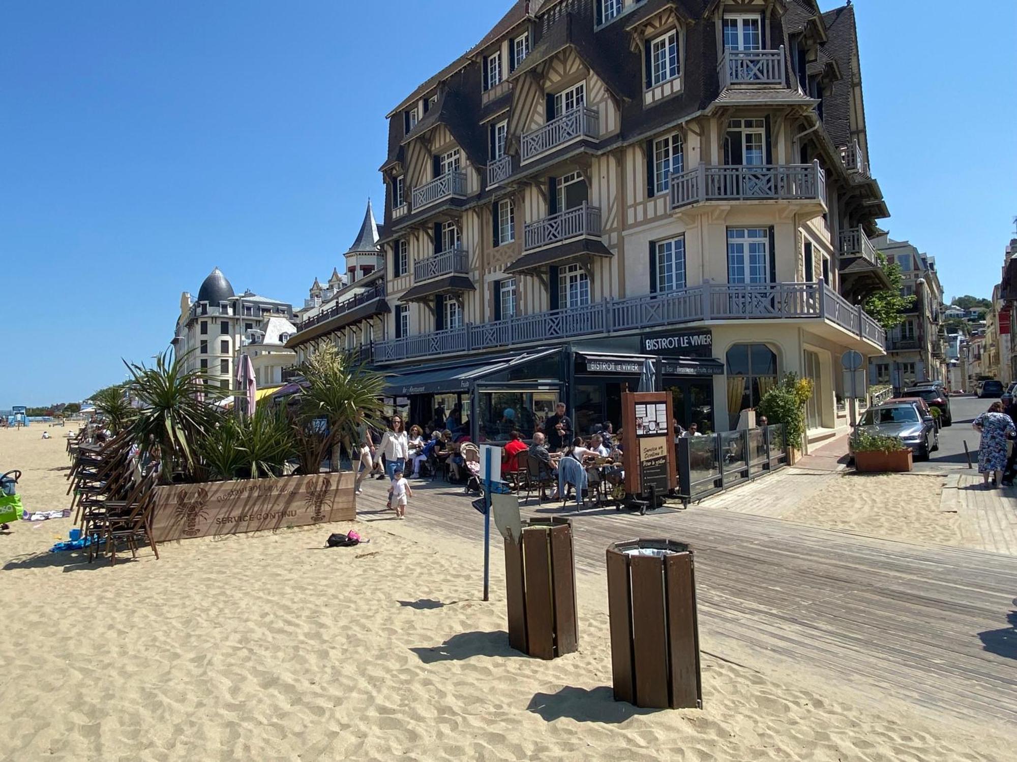 Cote Plage - Magnifique Appartement De Charme A Trouville Sur Mer - Linge - Lit Fait - Parking - Wifi - Classe Par L'Office Du Tourisme Bagian luar foto