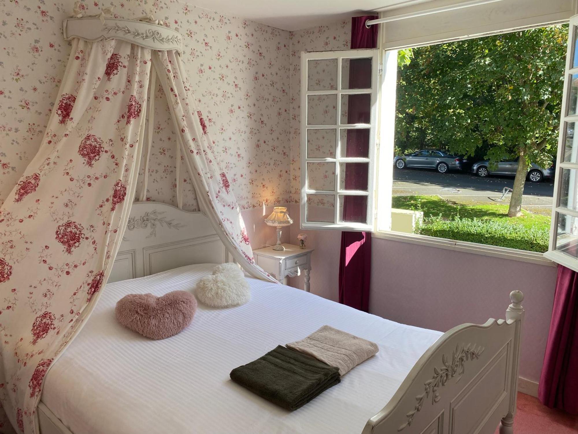 Cote Plage - Magnifique Appartement De Charme A Trouville Sur Mer - Linge - Lit Fait - Parking - Wifi - Classe Par L'Office Du Tourisme Bagian luar foto